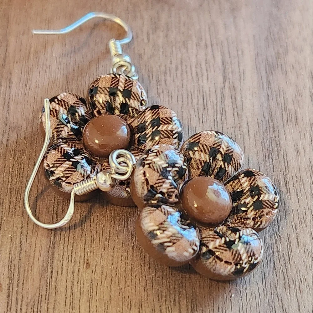 Brown Plaid Flower Drop‎ Earrings Floral Dangle Silver Tone Fishhook Handcrafted